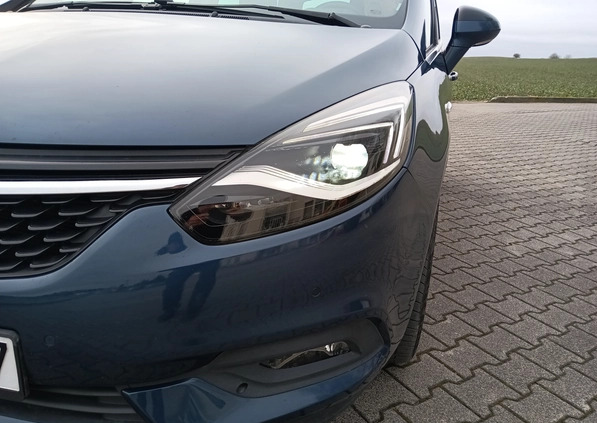 Opel Zafira cena 58000 przebieg: 110000, rok produkcji 2016 z Głogów małe 562